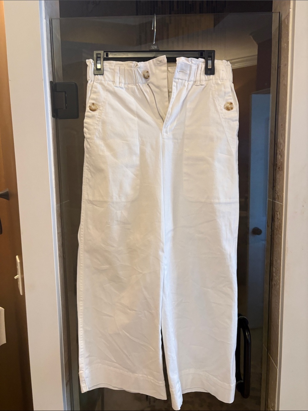 Women’s White Flare Leg Panta